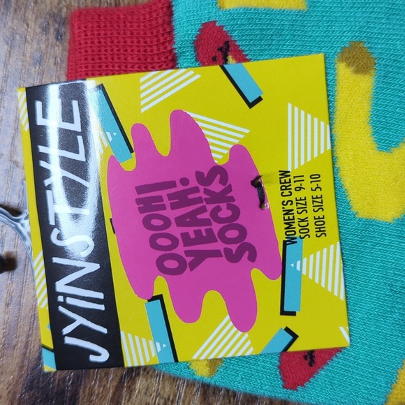 Oooh! Yeah! Socks! Mac & Cheese Lover Novelty Socks - Picture 4 of 4